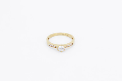 Anillo de oro de 18k. de segunda mano. Joyería de ocasión | ROYALHYSTERIA