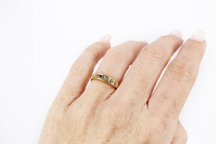 Anillo de oro de 18k. de segunda mano. Joyería de ocasión | ROYALHYSTERIA