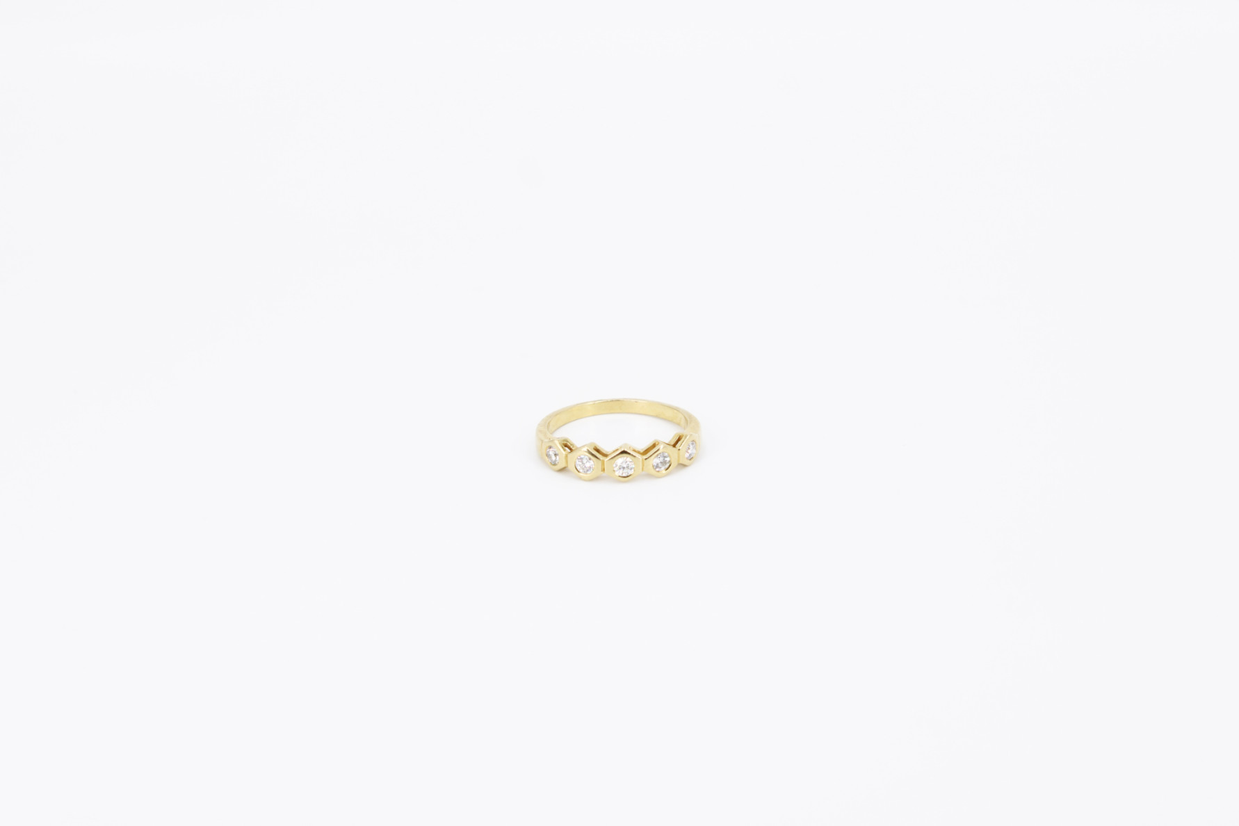 Anillo de oro de 18k con diamantes. de segunda mano. Joyería de ocasión | ROYALHYSTERIA