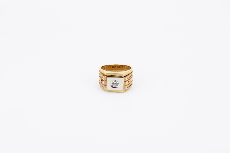 Anillo de oro combinado de 18k. de segunda mano. Joyería de ocasión | ROYALHYSTERIA