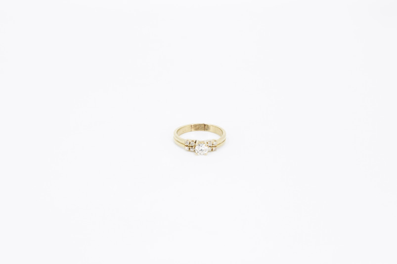 Anillo de oro de 18k con diamantes. de segunda mano. Joyería de ocasión | ROYALHYSTERIA
