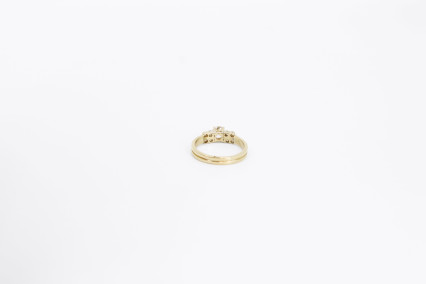 Anillo de oro de 18k con diamantes. de segunda mano. Joyería de ocasión | ROYALHYSTERIA
