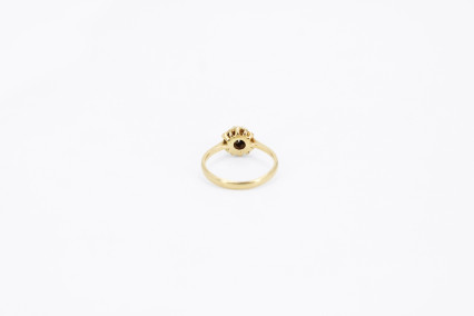 Solitario de oro de 18k con diamantes. de segunda mano. Joyería de ocasión | ROYALHYSTERIA