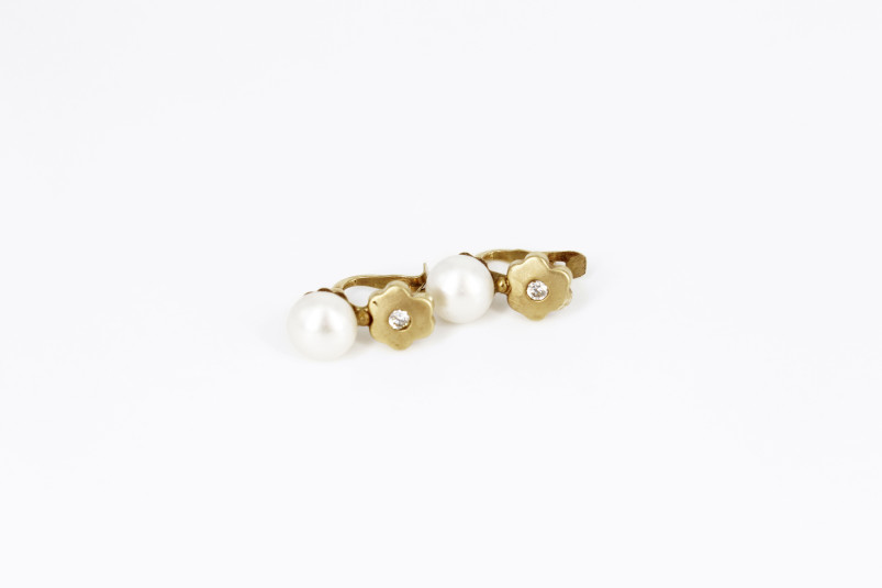 Pendiente de oro de 18k. de segunda mano. Joyería de ocasión | ROYALHYSTERIA