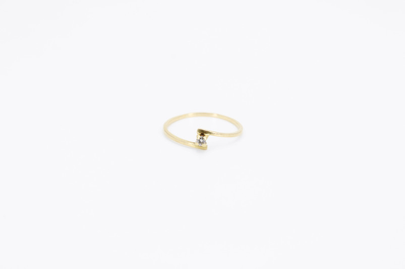 Anillo de oro de 18k con diamantes. de segunda mano. Joyería de ocasión | ROYALHYSTERIA