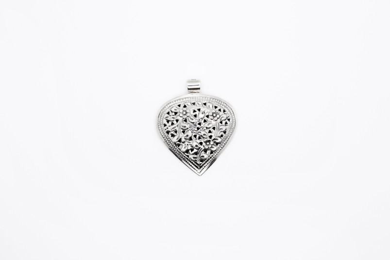 Colgante de plata  de 925. de segunda mano. Joyería de ocasión | ROYALHYSTERIA