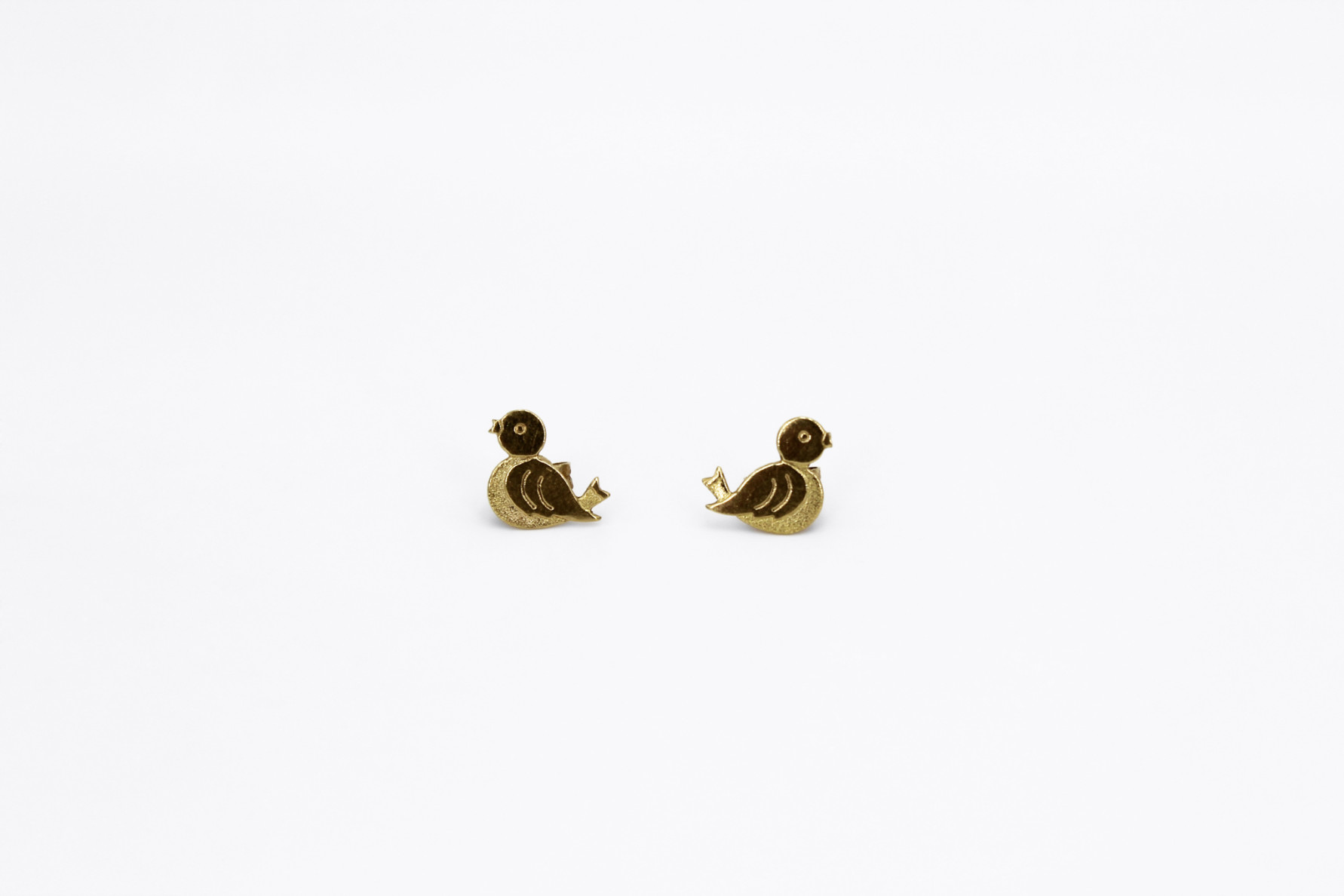 Pendiente de oro de 18k. de segunda mano. Joyería de ocasión | ROYALHYSTERIA