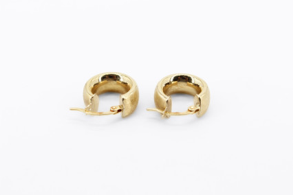 Pendiente de oro de 18k. de segunda mano. Joyería de ocasión | ROYALHYSTERIA