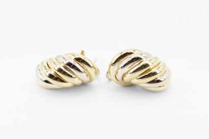 Pendiente de oro de 18k. de segunda mano. Joyería de ocasión | ROYALHYSTERIA