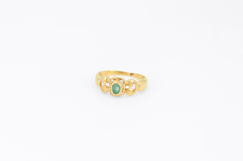 Anillo de oro de 18k. de segunda mano. Joyería de ocasión | ROYALHYSTERIA