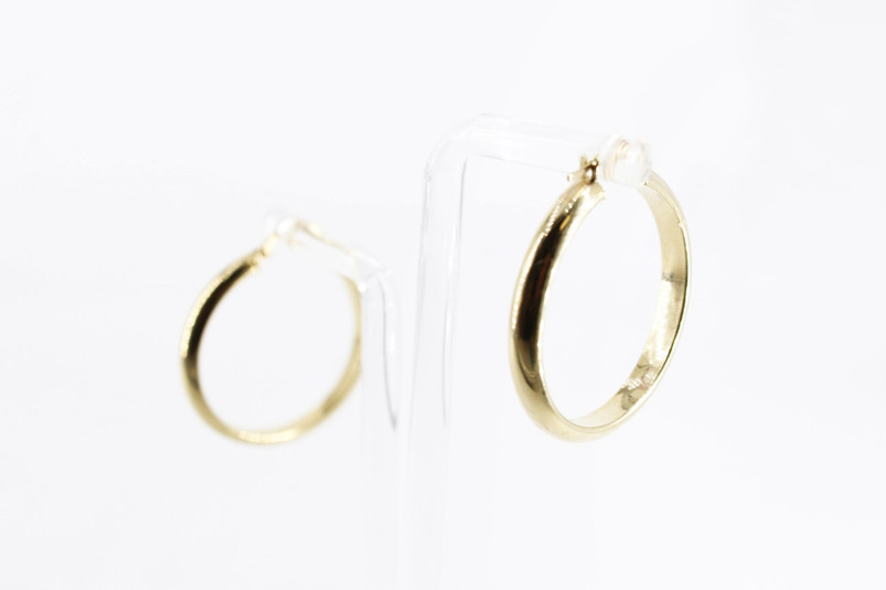 Aro de oro de 18k. de segunda mano. Joyería de ocasión | ROYALHYSTERIA
