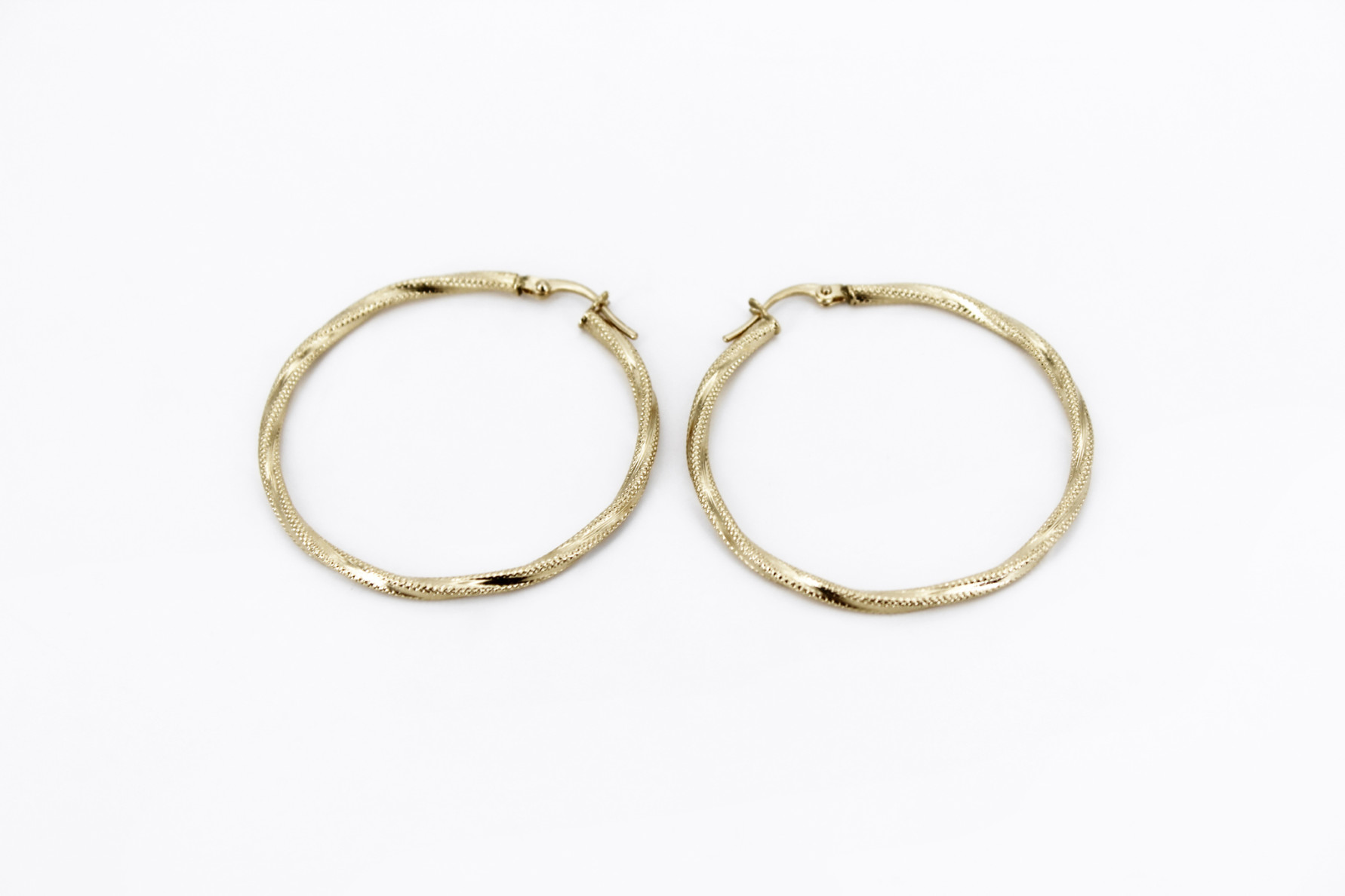 Aro de oro de 18k. de segunda mano. Joyería de ocasión | ROYALHYSTERIA
