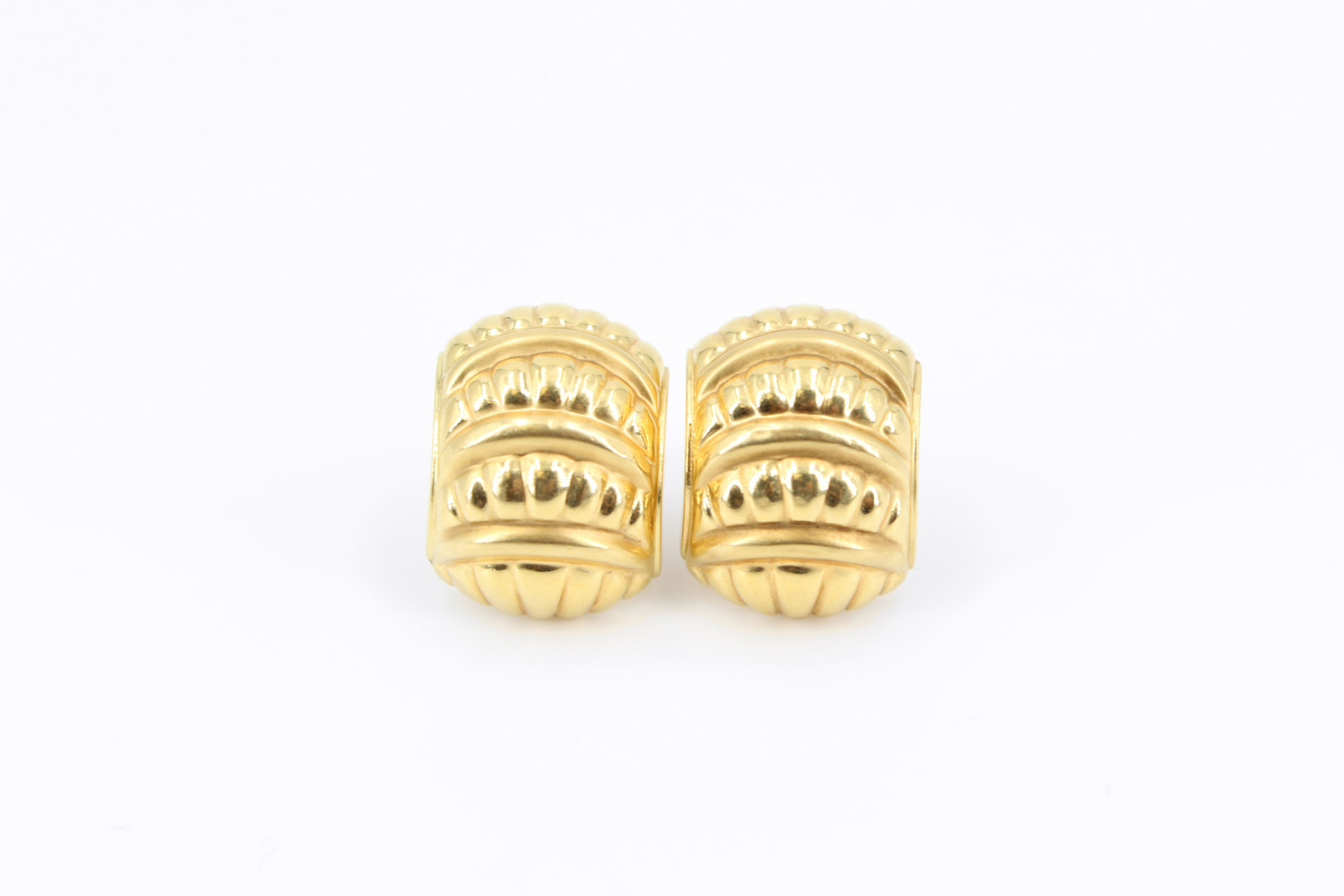 Pendiente de oro de 18k. de segunda mano. Joyería de ocasión | ROYALHYSTERIA