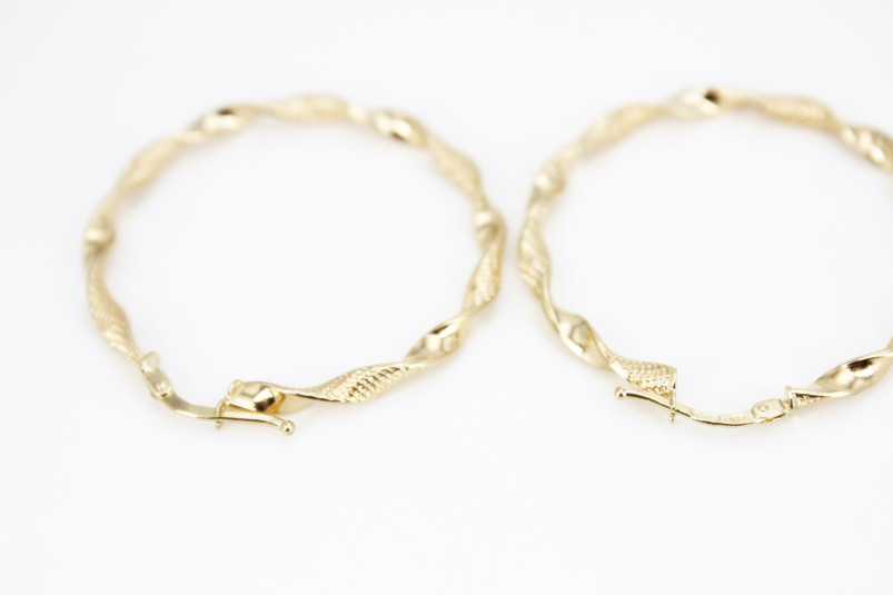Aro de oro de 18k. de segunda mano. Joyería de ocasión | ROYALHYSTERIA