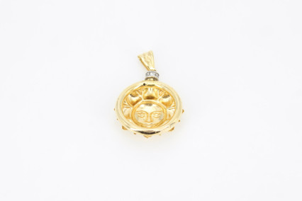 Colgante de oro de 18k. de segunda mano. Joyería de ocasión | ROYALHYSTERIA