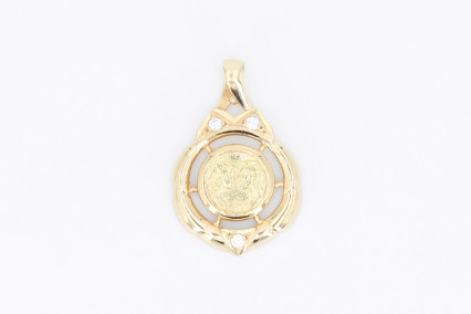 Colgante de oro de 18k. de segunda mano. Joyería de ocasión | ROYALHYSTERIA