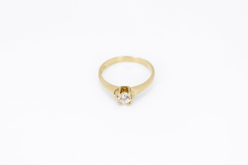 Solitario de oro de 18k. de segunda mano. Joyería de ocasión | ROYALHYSTERIA