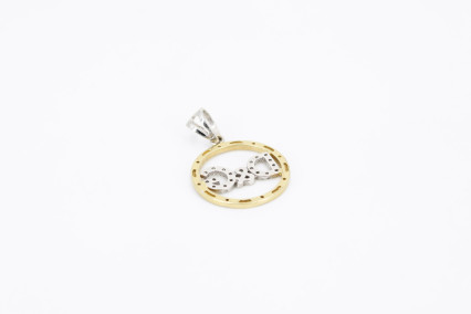 Colgante de oro combinado de 18k. de segunda mano. Joyería de ocasión | ROYALHYSTERIA