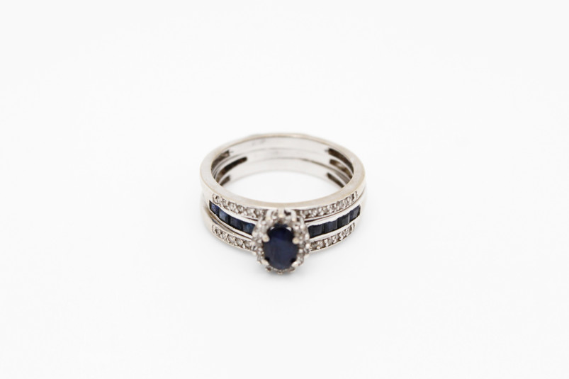 Anillo de oro blanco de 18k con diamantes. de segunda mano. Joyería de ocasión | ROYALHYSTERIA