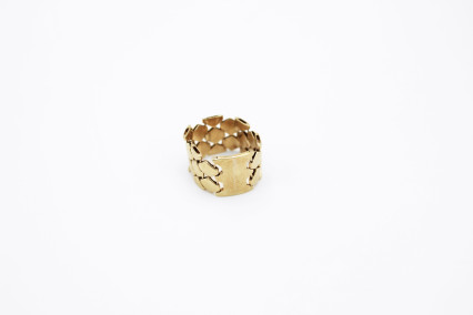 Anillo de oro de 18k. de segunda mano. Joyería de ocasión | ROYALHYSTERIA