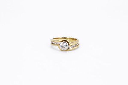 Anillo de oro de 18k. de segunda mano. Joyería de ocasión | ROYALHYSTERIA