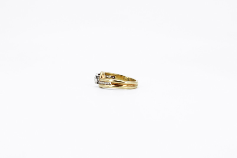 Anillo de oro de 18k. de segunda mano. Joyería de ocasión | ROYALHYSTERIA