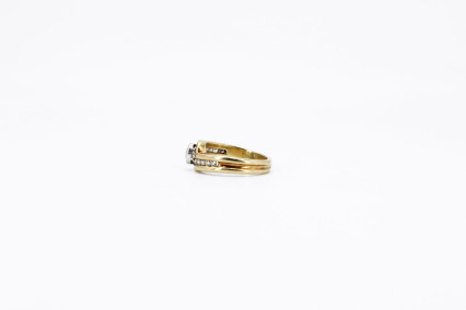 Anillo de oro de 18k. de segunda mano. Joyería de ocasión | ROYALHYSTERIA