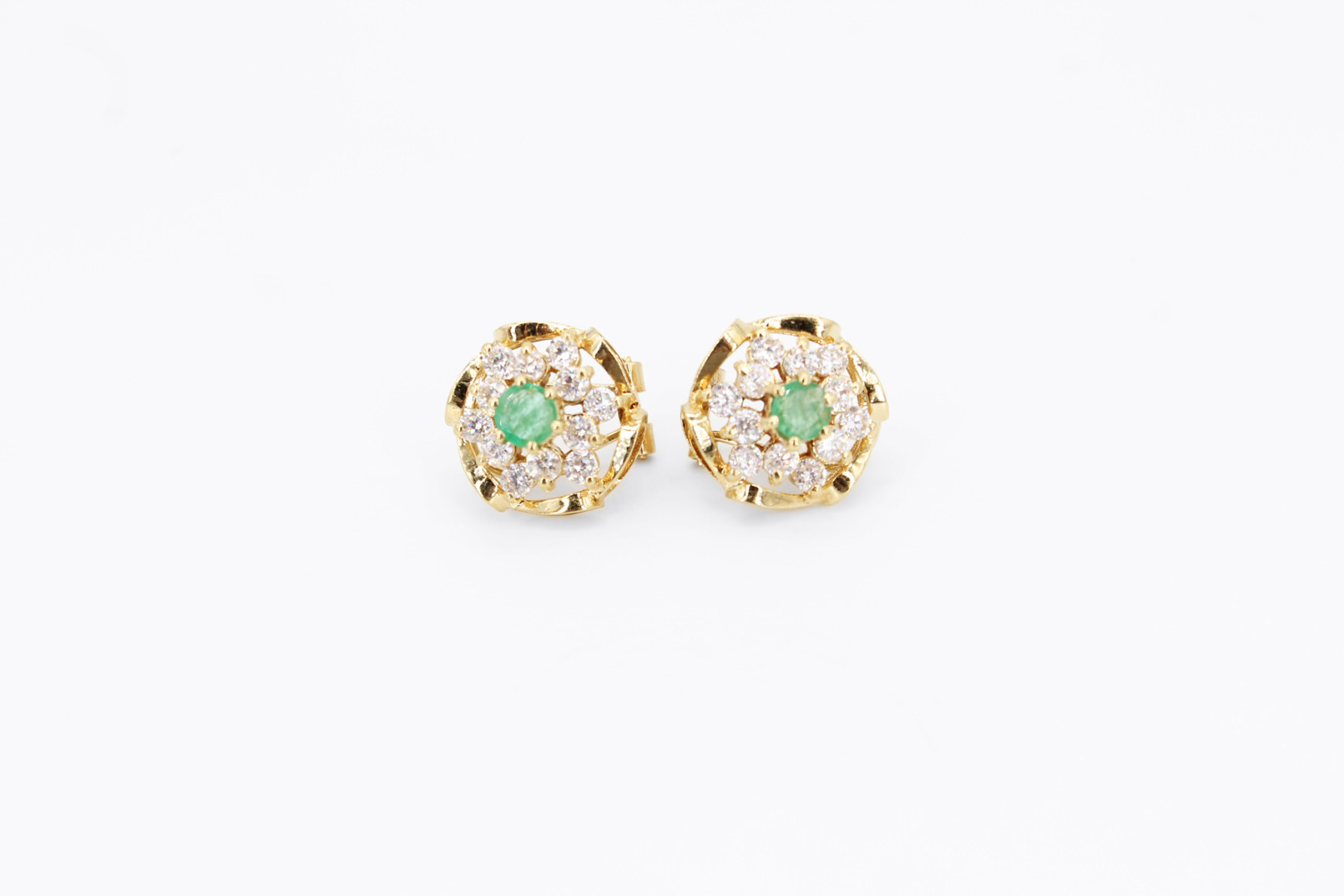 Pendiente de oro de 18k. de segunda mano. Joyería de ocasión | ROYALHYSTERIA