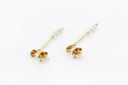 Pendiente de oro de 18k. de segunda mano. Joyería de ocasión | ROYALHYSTERIA