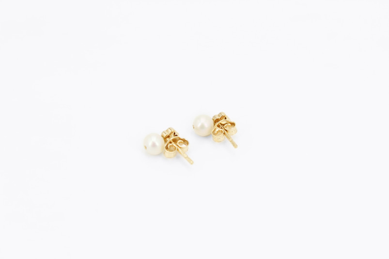 Pendiente de oro de 18k. de segunda mano. Joyería de ocasión | ROYALHYSTERIA