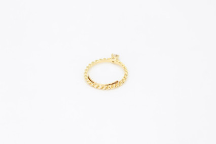 Anillo de oro de 18k. de segunda mano. Joyería de ocasión | ROYALHYSTERIA