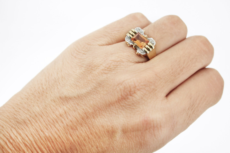 Anillo de oro de 18k. de segunda mano. Joyería de ocasión | ROYALHYSTERIA