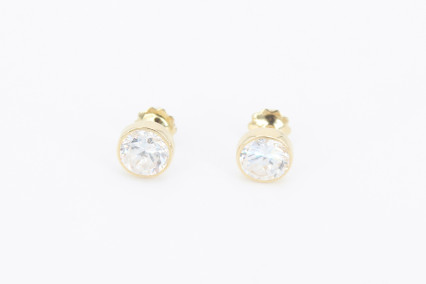 Pendiente de oro de 18k. de segunda mano. Joyería de ocasión | ROYALHYSTERIA
