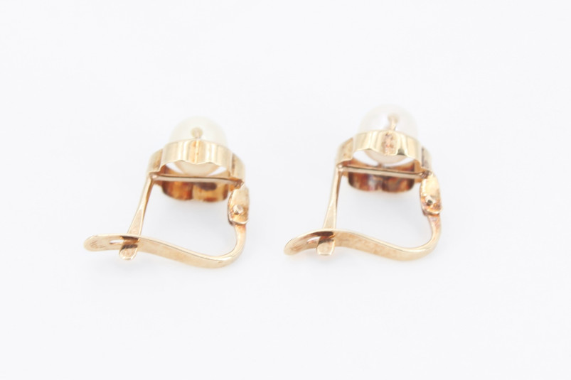 Pendiente de oro de 18k. de segunda mano. Joyería de ocasión | ROYALHYSTERIA