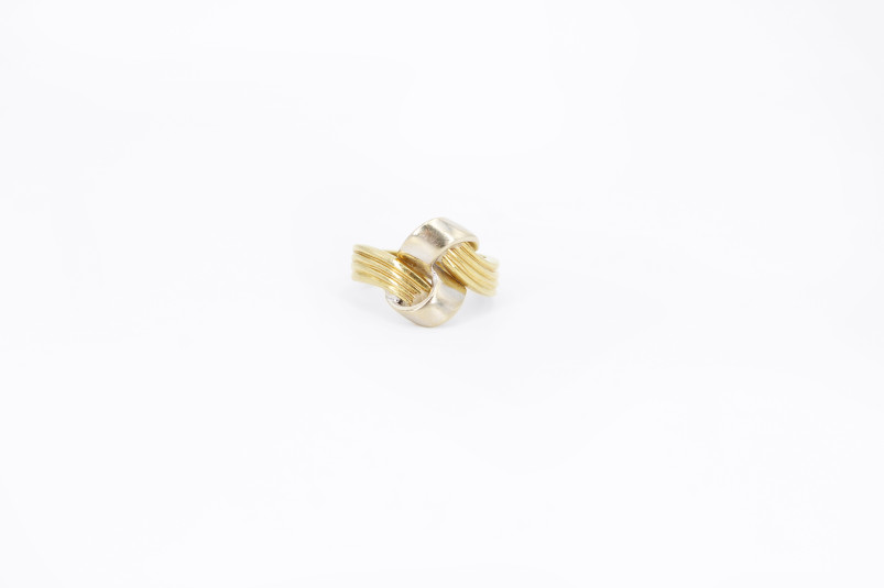Anillo de oro combinado de 18k. de segunda mano. Joyería de ocasión | ROYALHYSTERIA