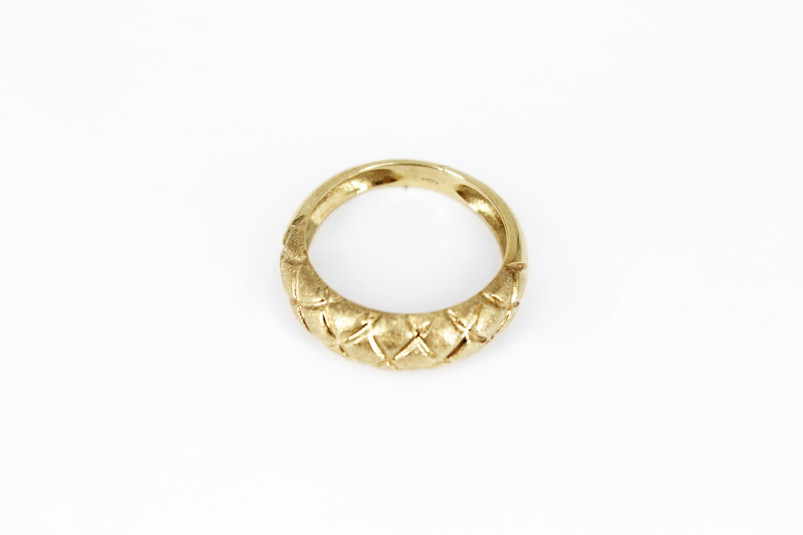 Anillo de oro de 18k. de segunda mano. Joyería de ocasión | ROYALHYSTERIA