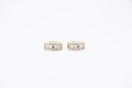 Pendiente de oro de 18k. de segunda mano. Joyería de ocasión | ROYALHYSTERIA