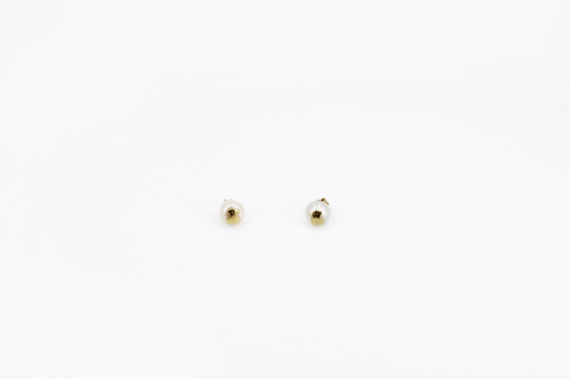 Pendiente de oro de 18k. de segunda mano. Joyería de ocasión | ROYALHYSTERIA