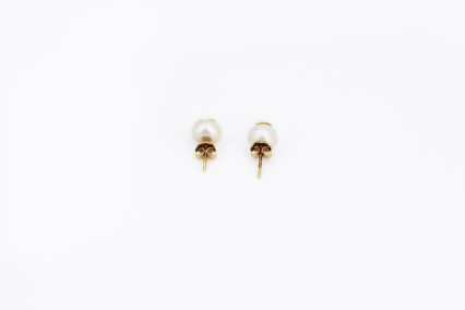 Pendiente de oro de 18k. de segunda mano. Joyería de ocasión | ROYALHYSTERIA