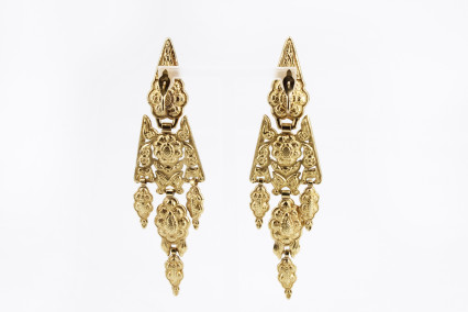 Pendiente de oro de 18k. de segunda mano. Joyería de ocasión | ROYALHYSTERIA