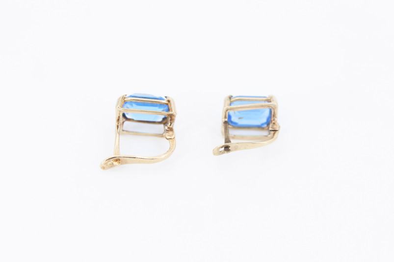 Pendiente de oro de 18k. de segunda mano. Joyería de ocasión | ROYALHYSTERIA