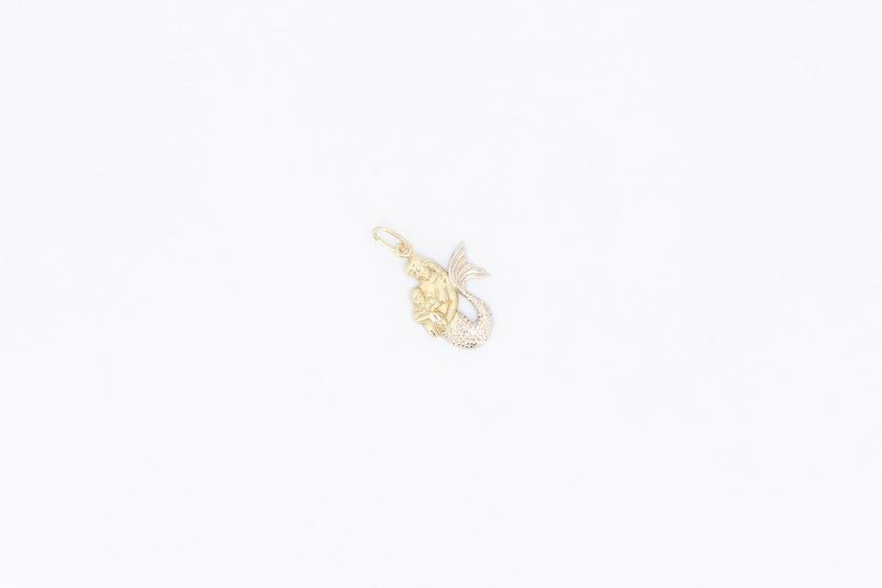 Colgante de oro de 18k. de segunda mano. Joyería de ocasión | ROYALHYSTERIA