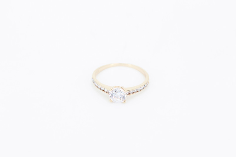 Anillo de oro de 18k. de segunda mano. Joyería de ocasión | ROYALHYSTERIA