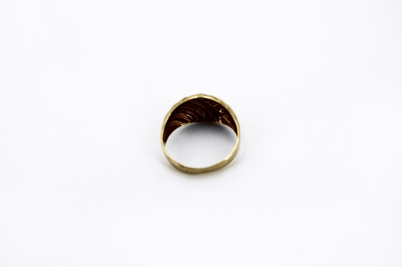 Anillo de oro de 18k. de segunda mano. Joyería de ocasión | ROYALHYSTERIA